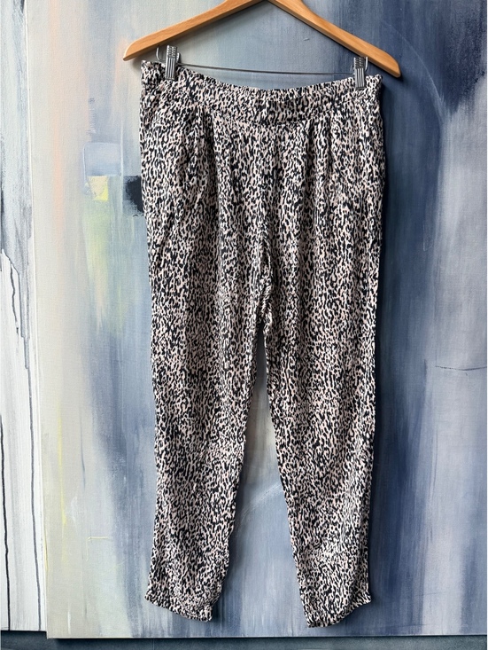 H&M Pants - H&M Animal Print Viscose Pull On Pants Women's US 4